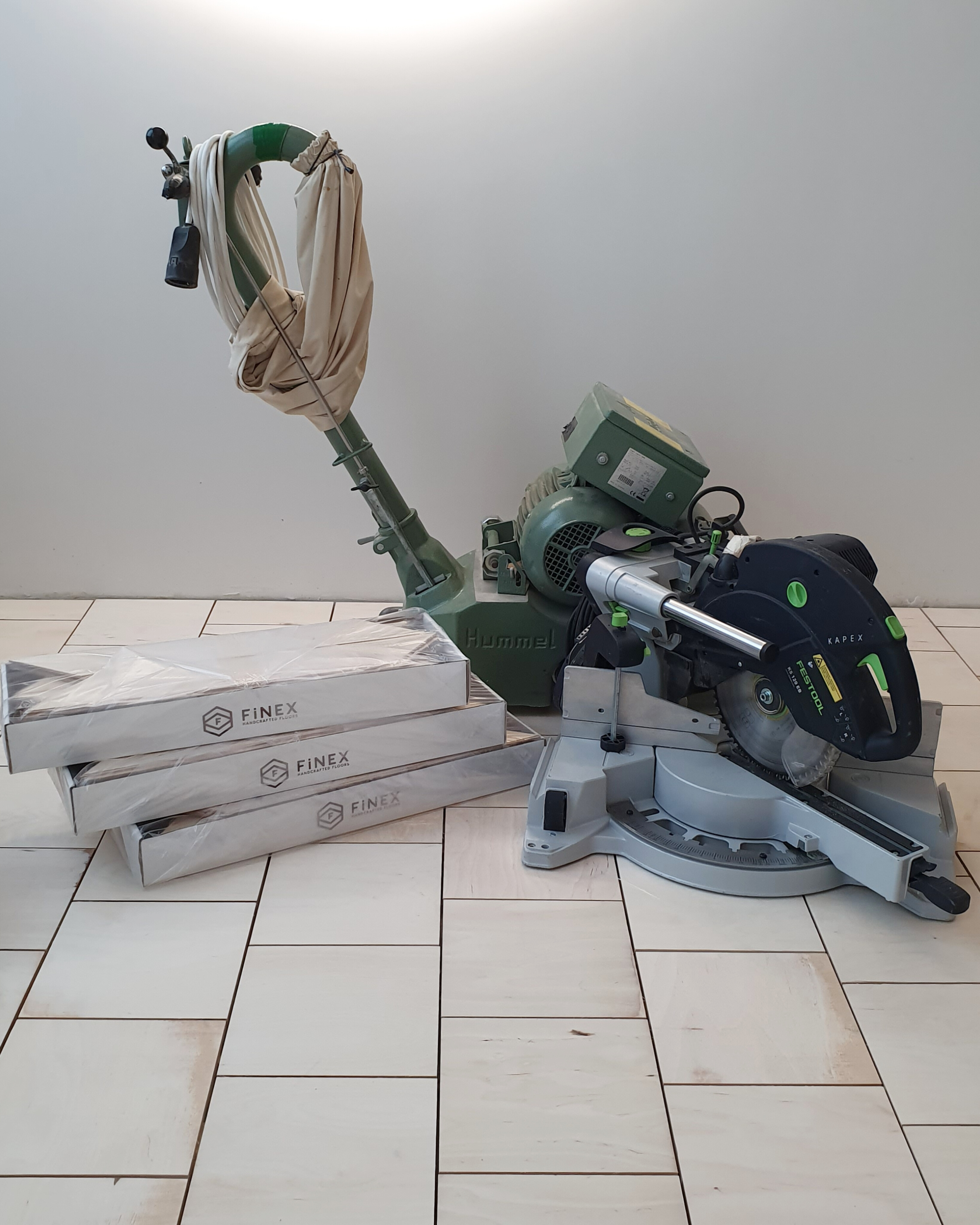 Parquet material and installation tools prepared before work started